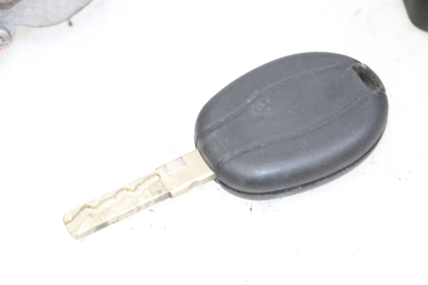 photo de SET SLOTEN, SLEUTEL, CDI, NEIMAN PIAGGIO MP3 500 (2014 - 2017) - Visuele inspectie