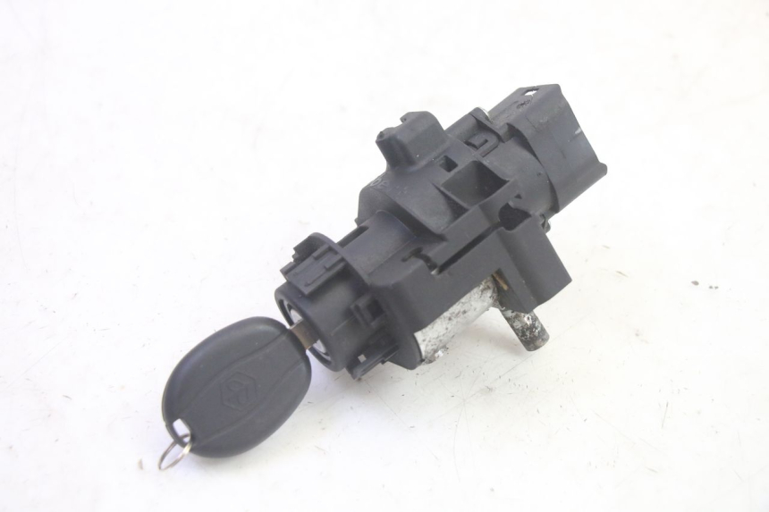 photo de SET SLOTEN, SLEUTEL, CDI, NEIMAN PIAGGIO MP3 500 (2016 - 2018) - Bevestigingspunten