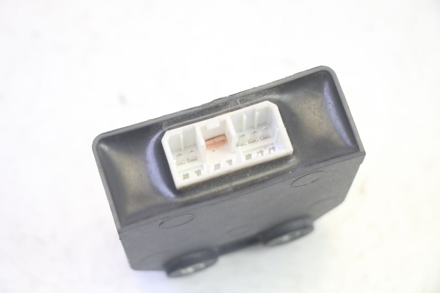 photo de SET SLOTEN SLEUTEL CDI NEIMAN PIAGGIO MP3 RL 250 (2006 - 2010) - Alternatieve hoek