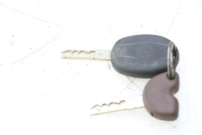 photo de SET SLOTEN, SLEUTEL, CDI, NEIMAN PIAGGIO MP3 500 (2016 - 2018) - Detail van het onderdeel