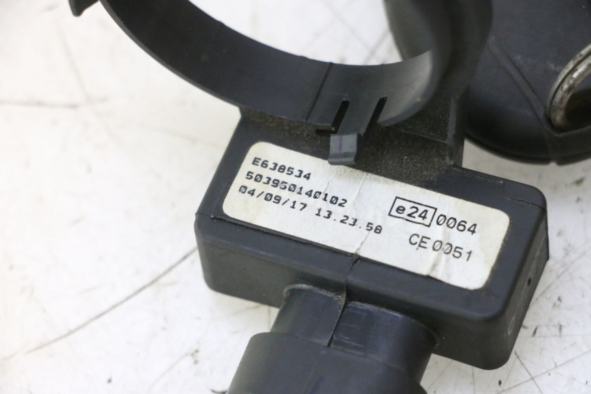 photo de SET SLOTEN, SLEUTEL, CDI, NEIMAN PIAGGIO MP3 500 (2016 - 2018) - Bevestigingspunten