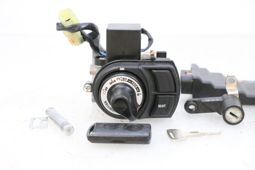 photo de SET SLOTEN SLEUTEL CDI NEIMAN YAMAHA NEO'S CORE 1 (2022 - 2026) - Alternatieve hoek