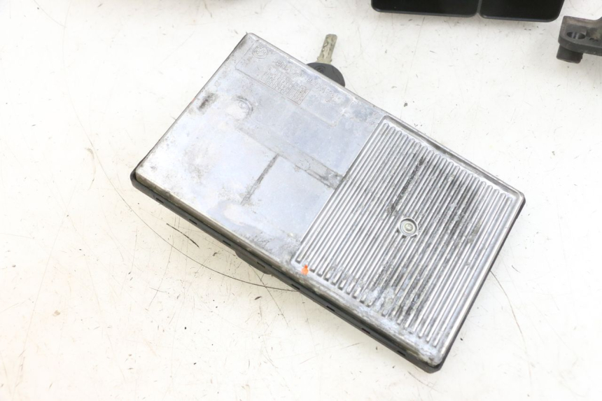 photo de SET SLOTEN, SLEUTEL, CDI, NEIMAN BMW R RT ABS 1200 (2010 - 2014) - Focus op structuur