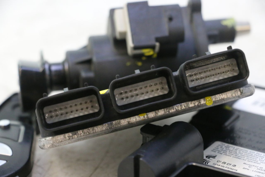 photo de SLOTSET SLEUTEL CDI NEIMAN HARLEY DAVIDSON ROAD GLIDE FLTRXSE 1920 (2018 - 2022) - Zoom op kwaliteit