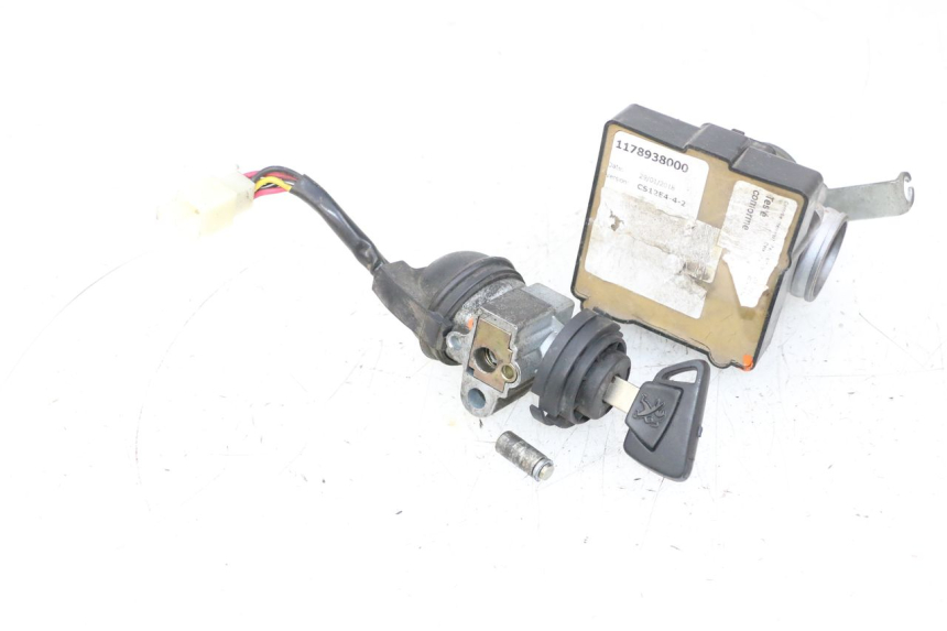 photo de SET SLOTEN, SLEUTEL, CDI, NEIMAN PEUGEOT SATELIS 125 (2013 - 2018) - Alternatieve hoek