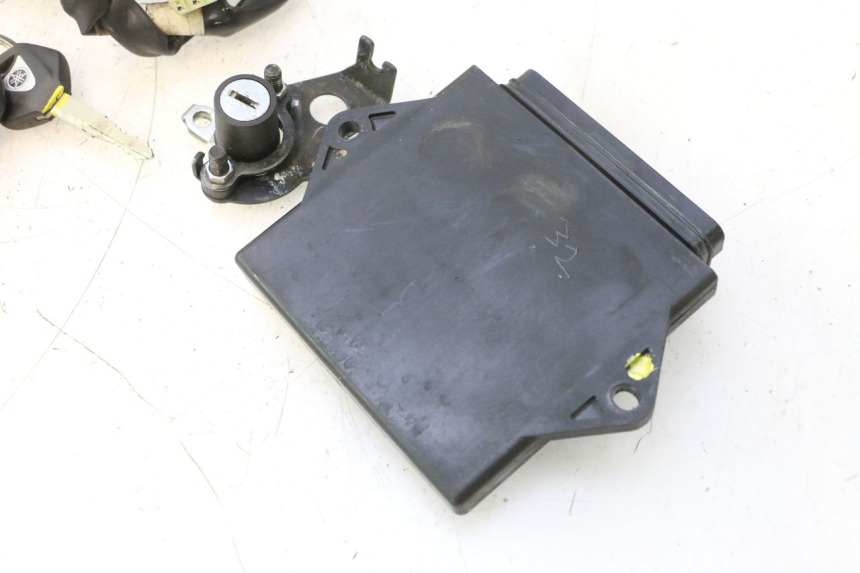 photo de SET SLOTEN, SLEUTEL, CDI, NEIMAN YAMAHA TDM ABS 900 (2002 - 2014) - Zoom op componenten