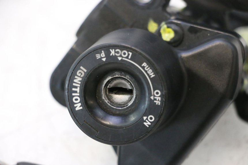 photo de SET SLOTEN, SLEUTEL, CDI, NEIMAN YAMAHA TDM ABS 900 (2002 - 2014) - Overzicht