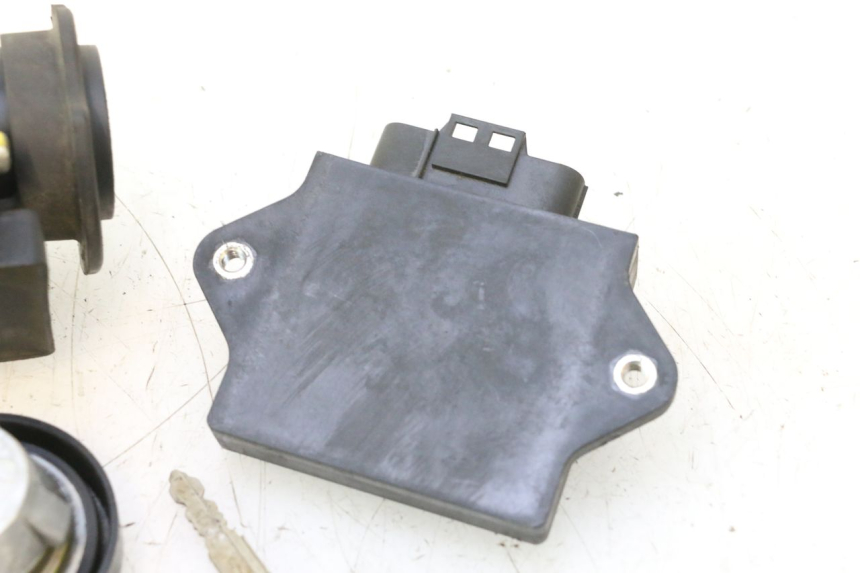 photo de SET SLOTEN, SLEUTEL, CDI, NEIMAN YAMAHA X-MAX XMAX 125 (2010 - 2013) - Kenmerkende details