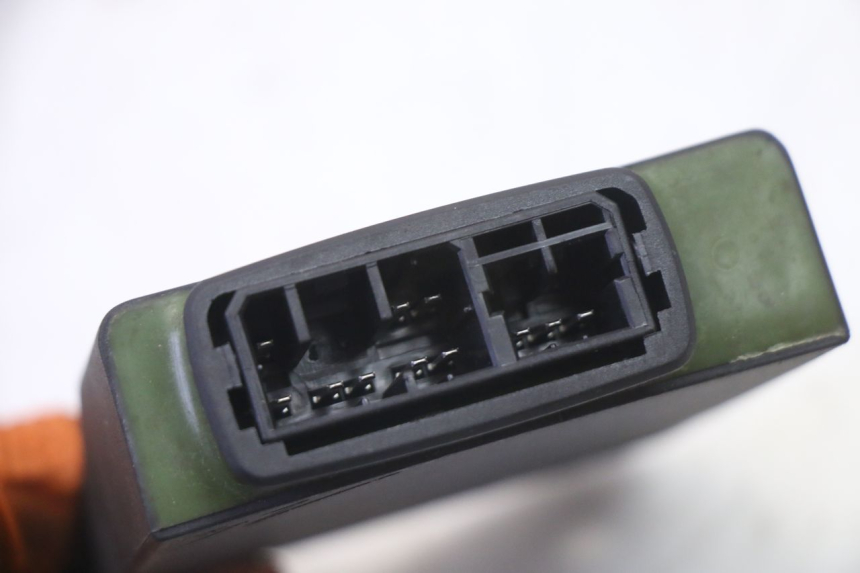 photo de SET SLOTEN, SLEUTEL, CDI, NEIMAN PIAGGIO X9 EVOLUTION 125 (2003 - 2007) - Bevestigingspunten