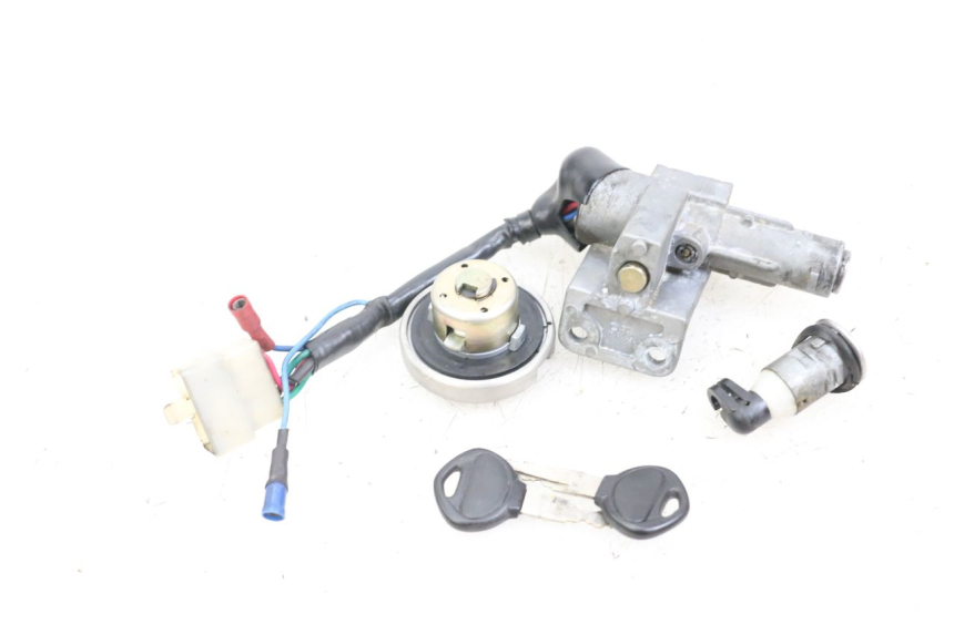 photo de NEIMAN SLOTSET MET SLEUTEL KYMCO AGILITY RS 4T 50 (2009 - 2013) - Andere kijkhoek