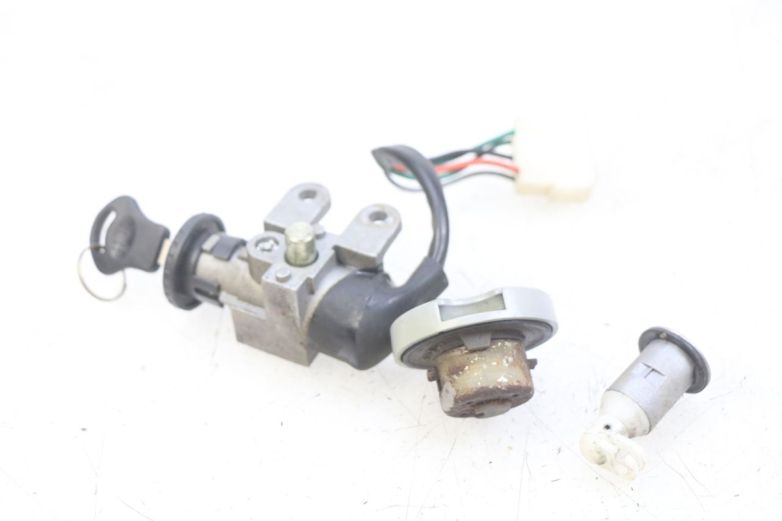 photo de NEIMAN SLOT EN SLEUTEL SET BAOTIAN BT 49 QT-9 50 (2006 - 2010) - Detail van het onderdeel