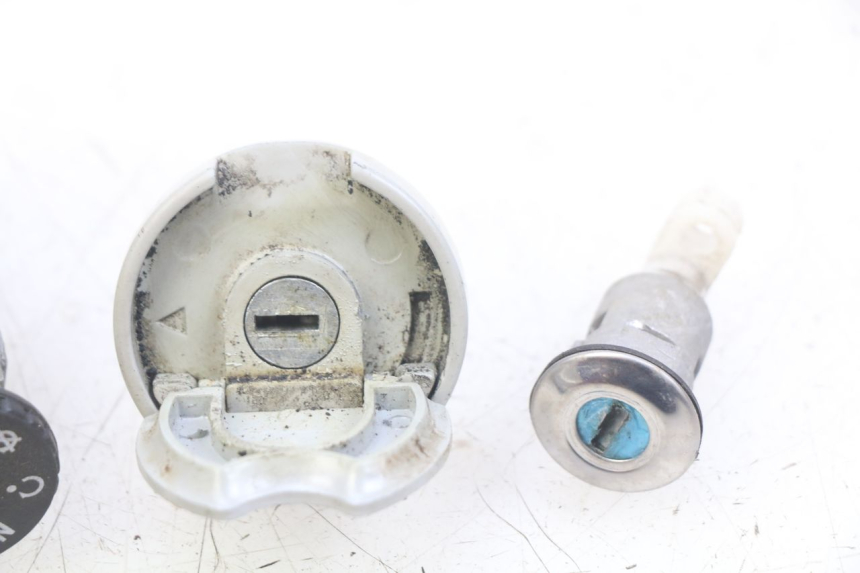 photo de NEIMAN SLOT EN SLEUTEL SET BAOTIAN BT 49 QT-9 50 (2006 - 2010) - Gecontroleerd onderdeel