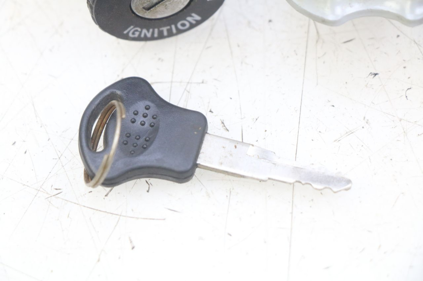 photo de NEIMAN SLOT EN SLEUTEL SET BAOTIAN BT 49 QT-9 50 (2006 - 2010) - Markeringen en referenties