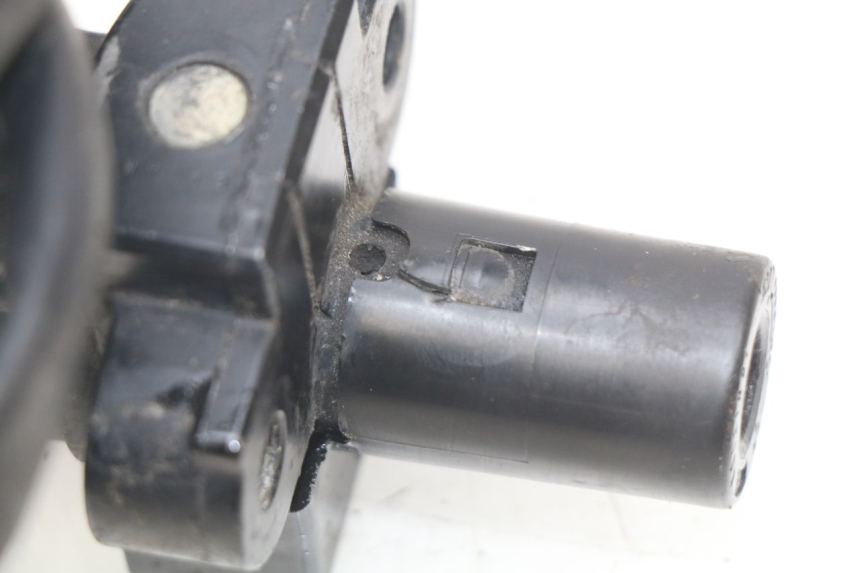 photo de NEIMAN SLOT EN SLEUTEL SET HONDA CBR RR FIREBLADE 900 (1992 - 1994) - Detail van het onderdeel