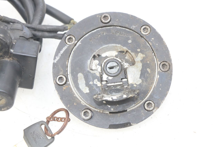 photo de NEIMAN SLOT EN SLEUTEL SET HONDA CBR RR FIREBLADE 900 (1992 - 1994) - Aanvullende foto