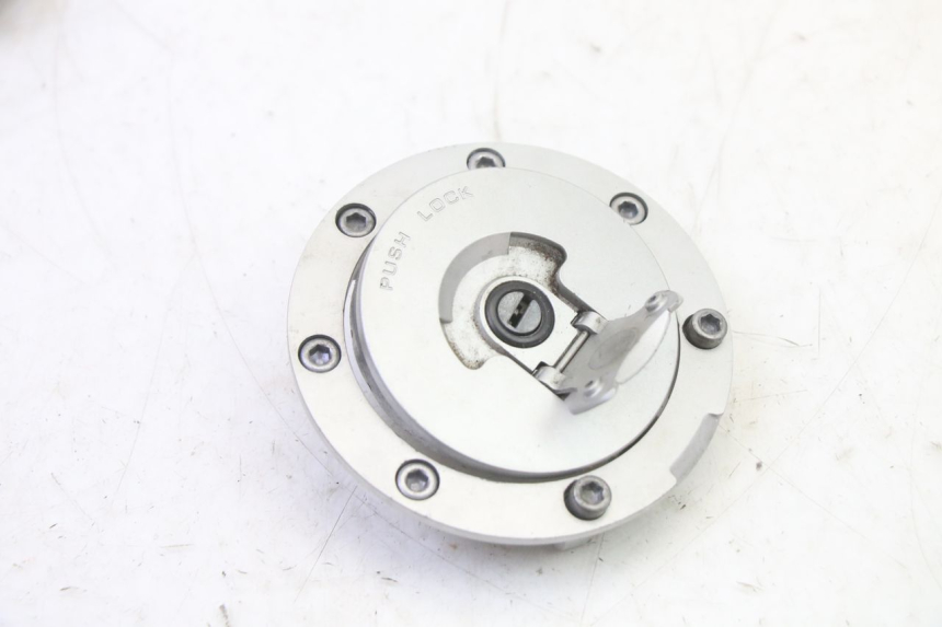 photo de NEIMAN SLOT EN SLEUTEL SET HONDA CBR RR FIREBLADE 900 (1992 - 1994) - Kenmerkende details