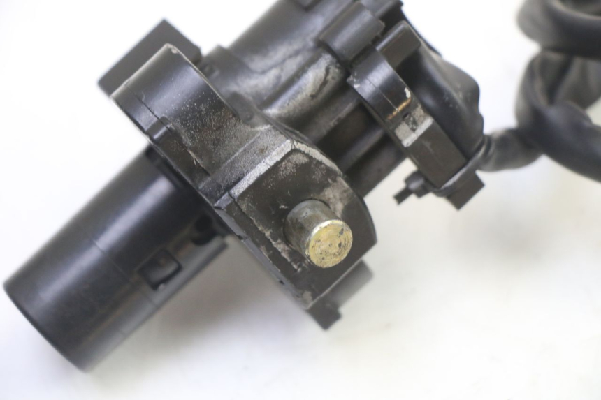 photo de NEIMAN SLOT EN SLEUTEL SET HONDA CBR RR FIREBLADE 900 (1992 - 1994) - Gecontroleerd onderdeel