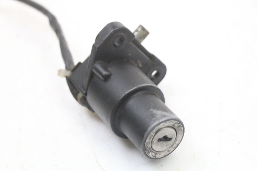 photo de NEIMAN SLOT EN SLEUTEL SET HYOSUNG GF 125 (2001 - 2005) - Technische close-up