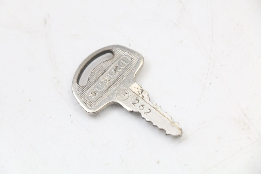 photo de SLOTSET NEIMAN SLEUTEL SUZUKI GN 125 (1997 - 2000) - Detail van het onderdeel