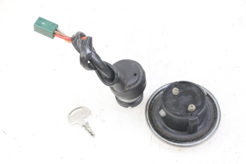 photo de SLOTSET NEIMAN SLEUTEL SUZUKI GN 125 (1997 - 2000) - Zoom op gebruiksstaat