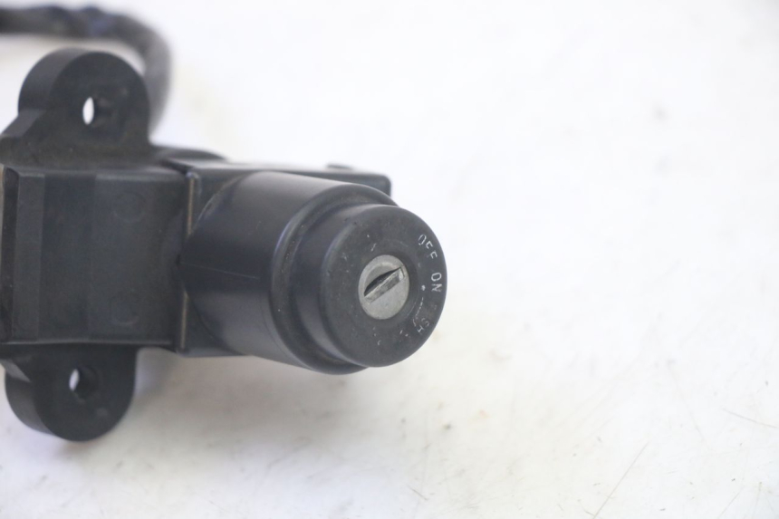 photo de NEIMAN SLOT EN SLEUTEL SET KAWASAKI GPZ RX 1000 (1986 - 1988) - Zoom op gebruiksstaat