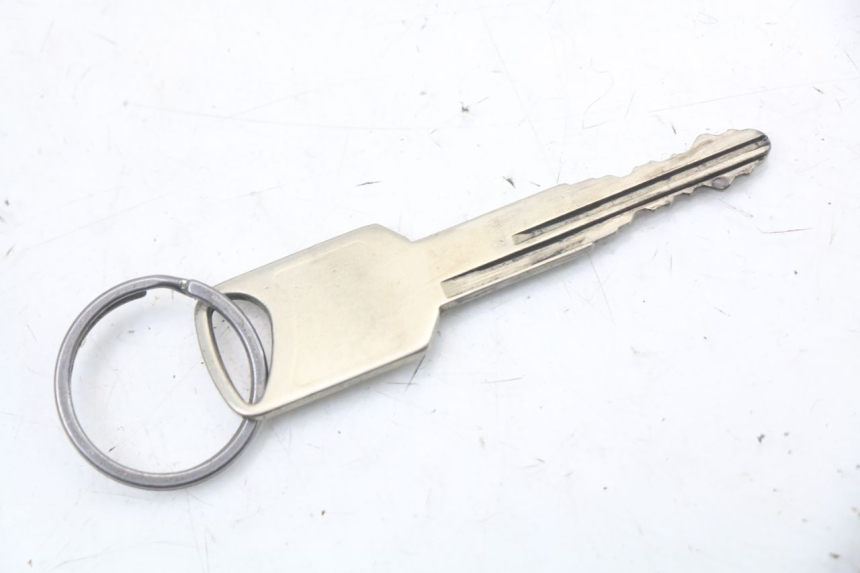 photo de SLOTSET SLEUTEL NEIMAN SUZUKI GZ MARAUDER 125 (1998 - 2004) - Zoom op gebruiksstaat