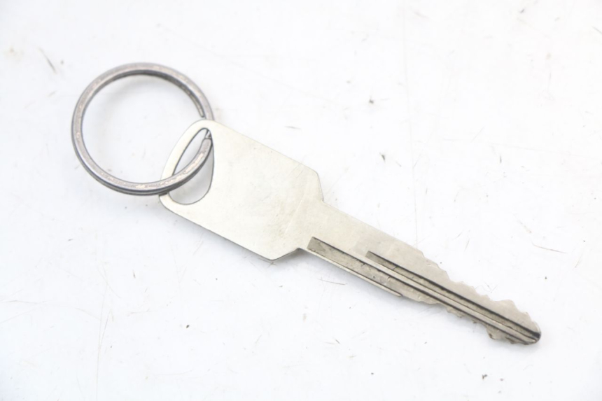 photo de SLOTSET SLEUTEL NEIMAN SUZUKI GZ MARAUDER 125 (1998 - 2004) - Andere kijkhoek