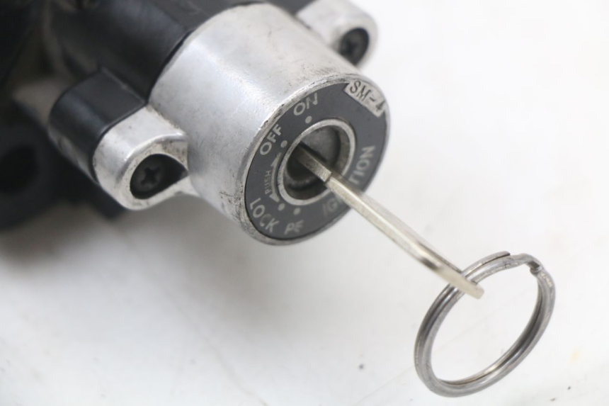 photo de SLOTSET SLEUTEL NEIMAN SUZUKI GZ MARAUDER 125 (1998 - 2004) - Staat van het oppervlak