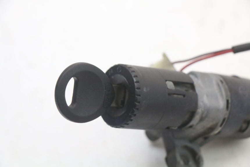 photo de NEIMAN SLOT EN SLEUTEL SET HONDA NES AROBASE 125 (2000 - 2003) - Technische close-up