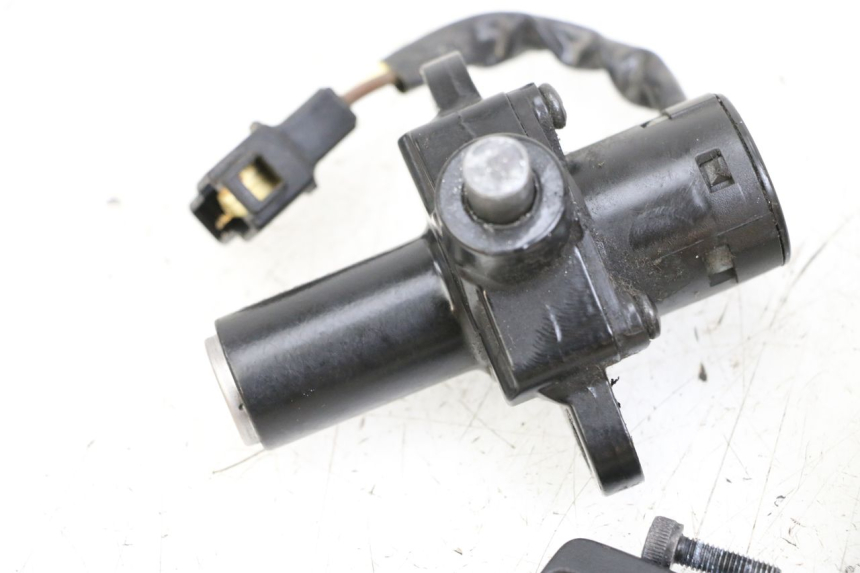 photo de NEIMAN SLOT EN SLEUTEL SET HUSQVARNA SVARTPILEN 401 (2018 - 2023) - Zoom op gebruiksstaat