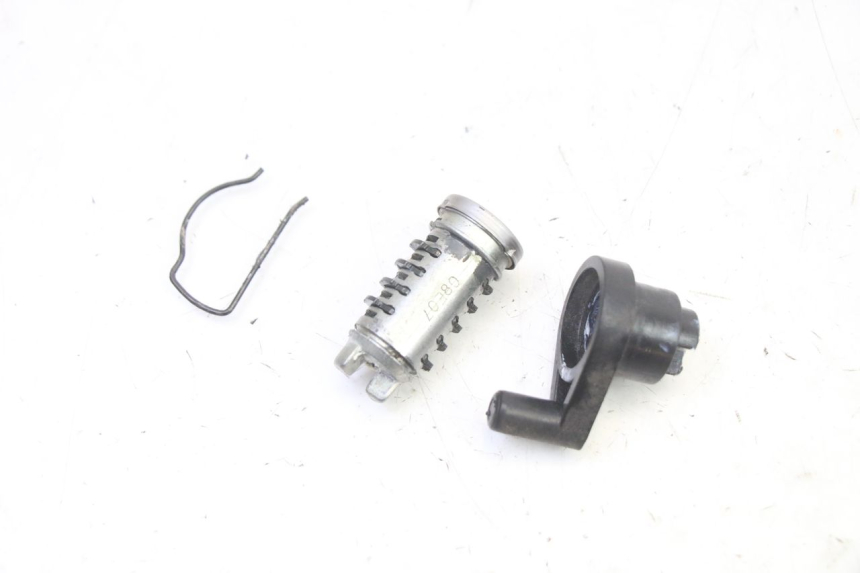 photo de NEIMAN SLOT EN SLEUTEL SET PIAGGIO LIBERTY 4T 50 (2009 - 2015) - Markeringen en referenties