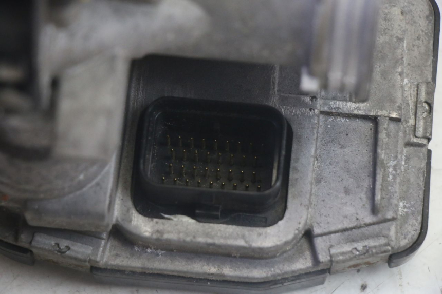 photo de NEIMAN SLOT EN SLEUTEL SET PIAGGIO MP3 HPE 350 (2018 - 2020) - Detailaanzicht