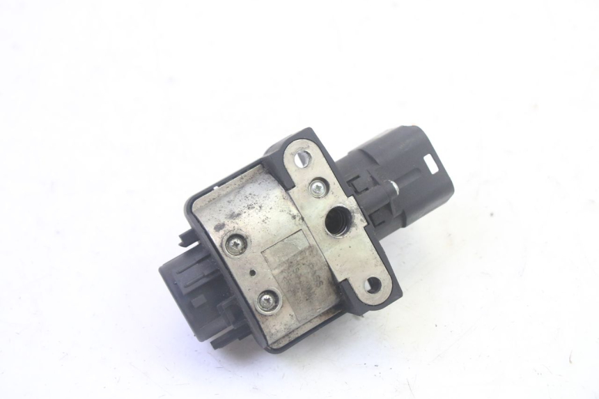 photo de NEIMAN SLOT EN SLEUTEL SET PIAGGIO MP3 HPE 350 (2018 - 2020) - Bevestigingspunten