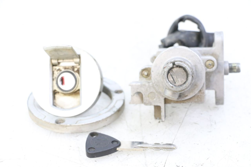 photo de NEIMAN SLOT EN SLEUTEL SET PEUGEOT SPEEDFIGHT 3 LC 2T 50 (2009 - 2015) - Hoofdaanzicht