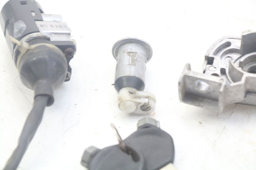 photo de NEIMAN SLOT EN SLEUTEL SET DOLPHIN PYGMY 1 (2020 - 2024) - Zoom op gebruiksstaat