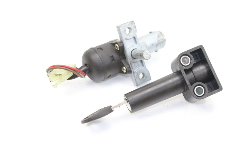 photo de SLOTSET NEIMAN SLEUTEL YAMAHA SLIDER NAKED 50 (2004 - 2018) - Hoofdaanzicht