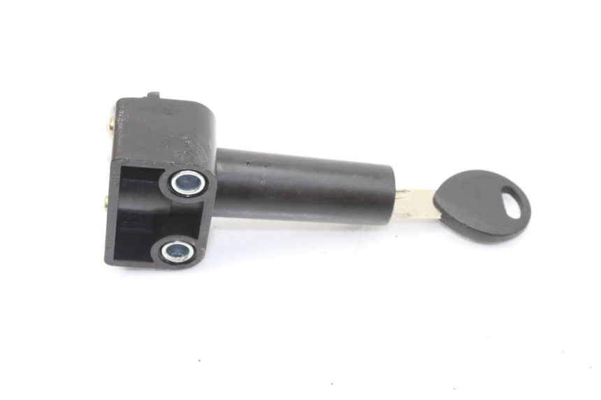 photo de SLOTSET NEIMAN SLEUTEL YAMAHA SLIDER NAKED 50 (2004 - 2018) - Markeringen en referenties