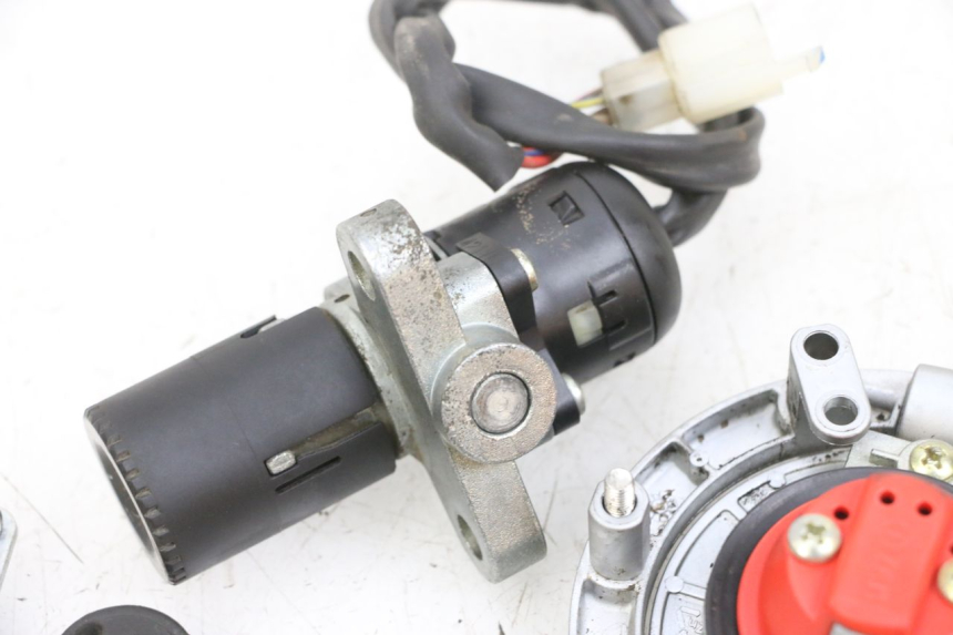 photo de NEIMAN SLOT EN SLEUTEL SET YAMAHA TZR 50 (2008 - 2016) - Technische close-up