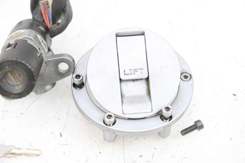 photo de NEIMAN SLOT EN SLEUTEL SET YAMAHA TZR 50 (2008 - 2016) - Gecontroleerd onderdeel