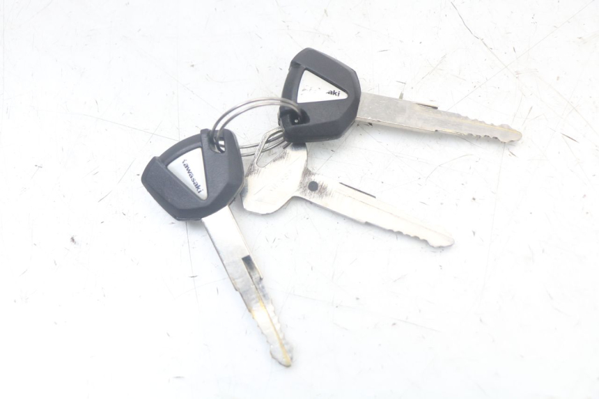 photo de NEIMAN SLOT EN SLEUTEL SET KAWASAKI VERSYS ABS 650 (2015 - 2018) - Zoom op gebruiksstaat