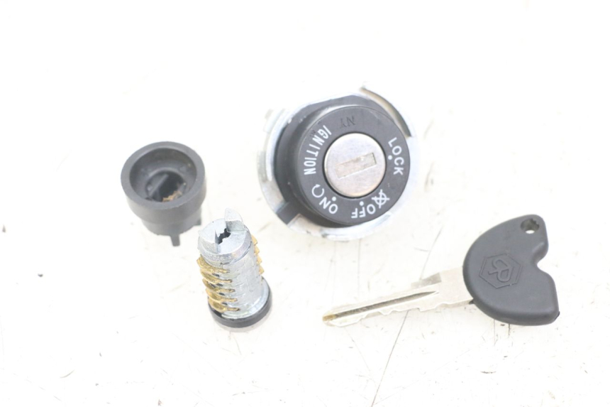 photo de SLOTSET SLEUTEL NEIMAN PIAGGIO ZIP 2T 50 (2009 - 2019) - Detail van het onderdeel
