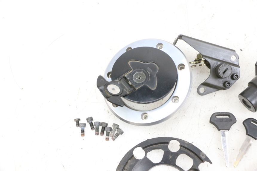 photo de NEIMAN SLOT EN SLEUTEL SET KAWASAKI ZR 7 750 (1999 - 2004) - Andere kijkhoek