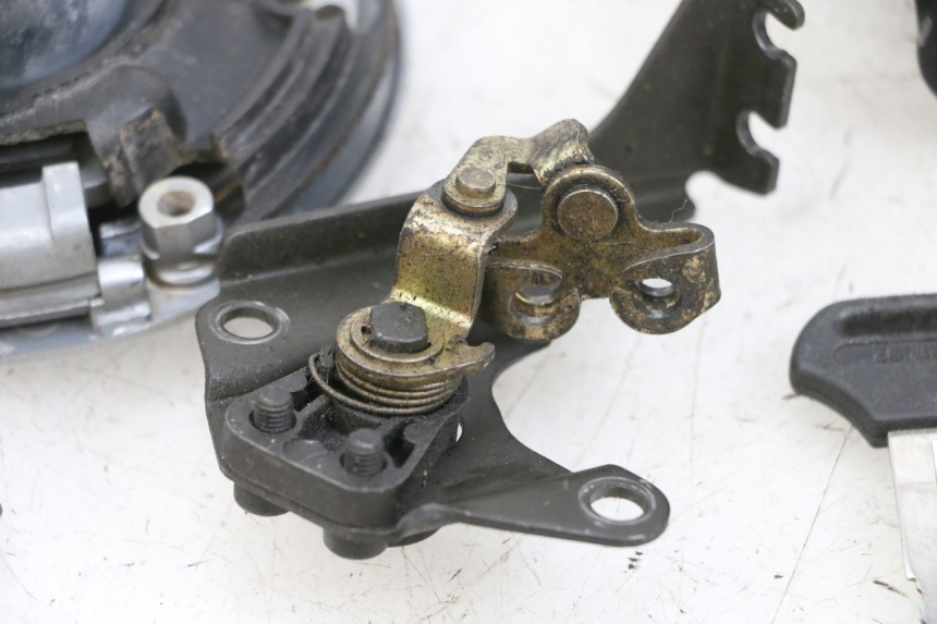 photo de NEIMAN SLOT EN SLEUTEL SET KAWASAKI ZR 7 750 (1999 - 2004) - Markeringen en referenties