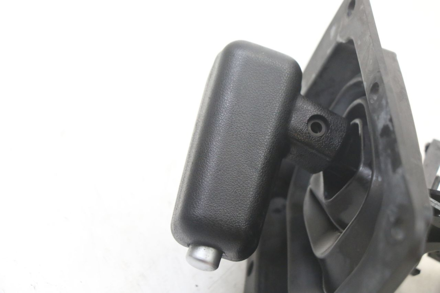 photo de PARKERINGSREMMHEVEL KYMCO XCITING 500 (2007 - 2010) - Technische close-up