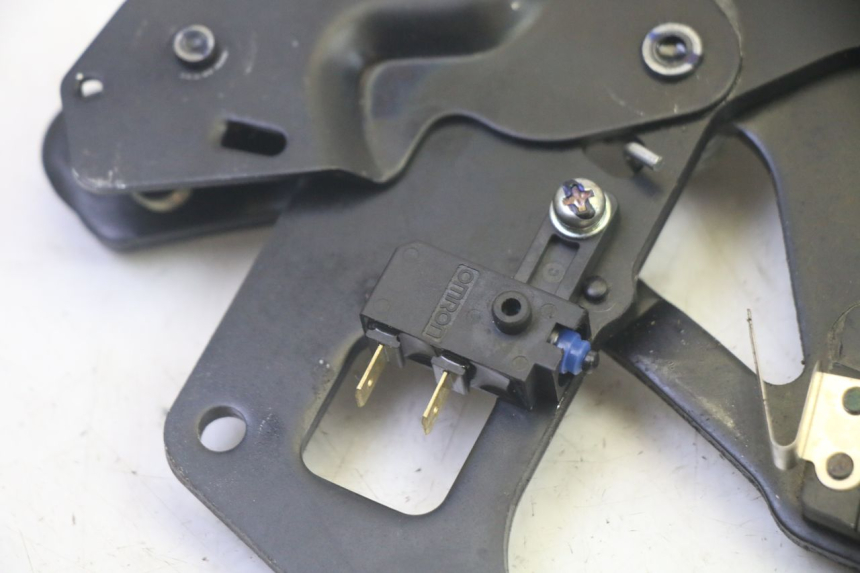 photo de PARKERINGSREMMHEVEL YAMAHA TRICITY 300 (2020 - 2024) - Zoom op gebruiksstaat