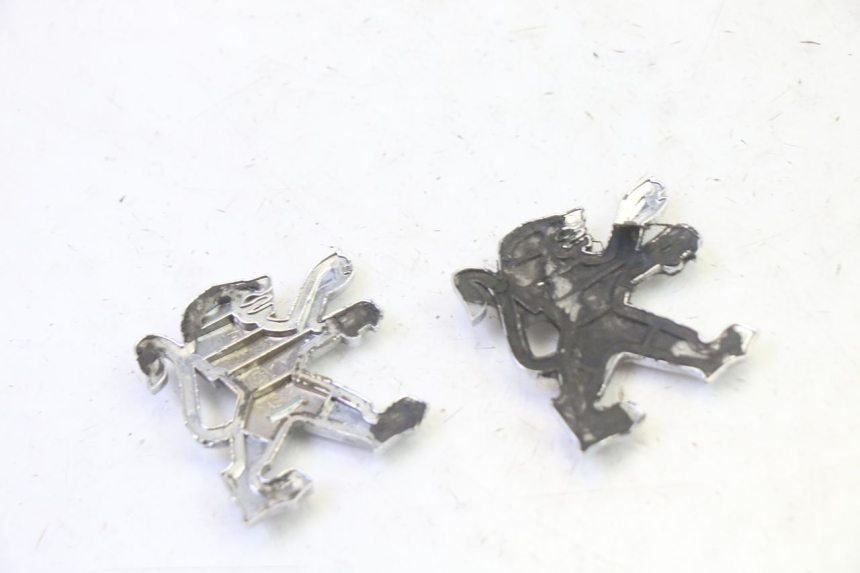 photo de MERKLOGO PEUGEOT ELYSTAR 50 (2002 - 2014) - Zoom op gebruiksstaat