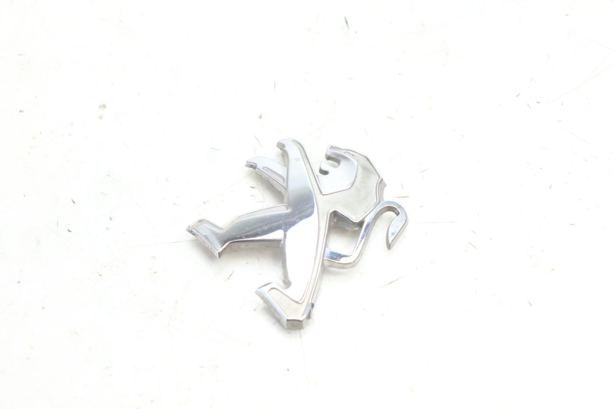 photo de MERKLOGO PEUGEOT KISBEE 2T 50 (2010 - 2017) - Hoofdaanzicht