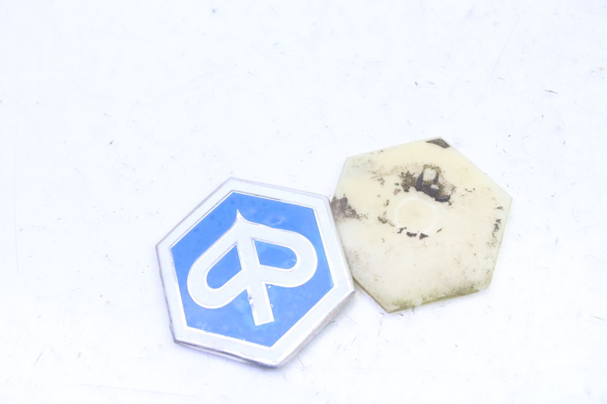 photo de MERKLOGO PIAGGIO MP3 125 (2006 - 2014) - Zoom op gebruiksstaat