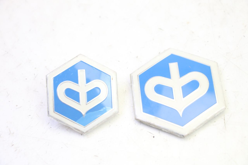 photo de MERKLOGO PIAGGIO MP3 RL 250 (2006 - 2010) - Detail van het onderdeel