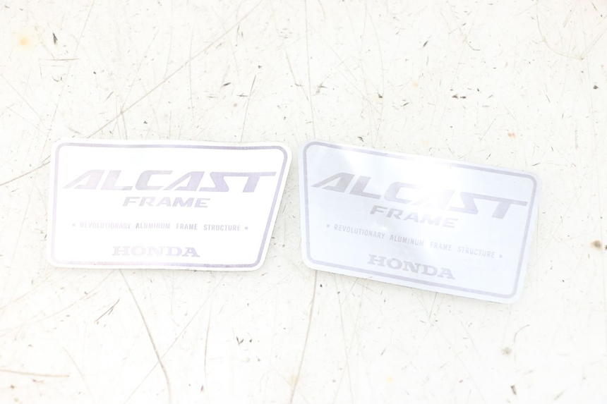 photo de MERKLOGO HONDA NSR R 125 (1994 - 2003) - Hoofdaanzicht